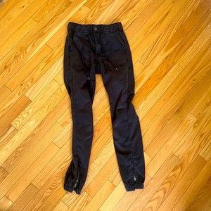 American Eagle Jeans (?)